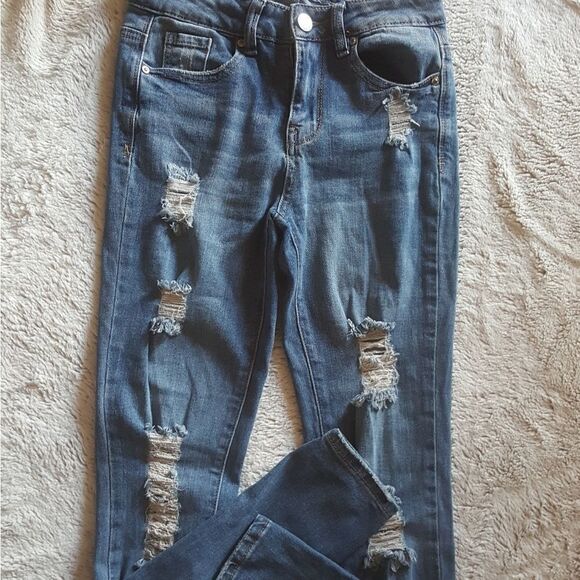 Almost Famous Hi Rise Distressed Skinny Jeans Sz 1 - Picture 1 of 8